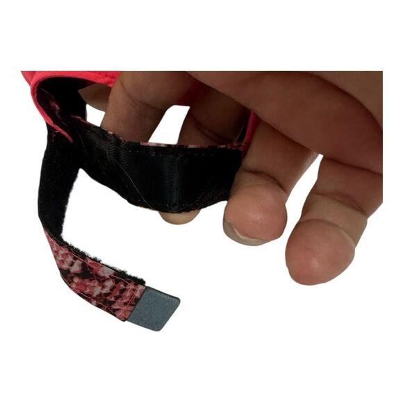 Under Armour Bright Coral Pink Snake Print Detail Activewear Lightweight Hat - Picture 5 of 7